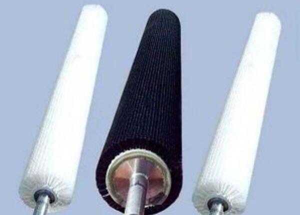 工業(yè)毛刷輥特點(diǎn) 工業(yè)毛刷輥特點(diǎn)